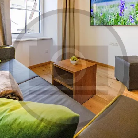 Apartmán Amazing In W/ Wifi And 1 Bedrooms Mariapfarr